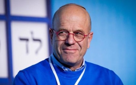 رئيس الكنيست الأسبق أبراهام بورغ ينضم إلى "مكان لنا جميعا" لخوض الانتخابات