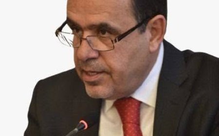 لقاء الحيّة - كوشنير...عشر نقاط على الهامش