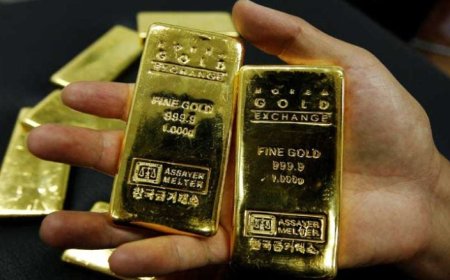 الذهب يستقر قرب 4340 دولاراً بعد أكبر تراجع في نحو شهر