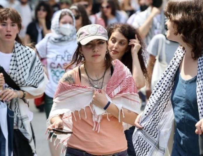 مفاجأة في فلوريدا: أنجي نيكسون تتجاوز أليكس فيندمان في سباق مجلس الشيوخ