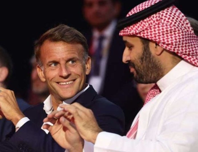محمد بن سلمان وماكرون يبحثان في باريس العقود الاقتصادية وتطورات حرب الخليج