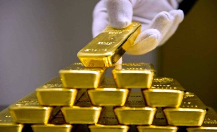 الذهب يتراجع إلى أدنى مستوياته في نحو أسبوعين وسط توقعات برفع الفائدة
