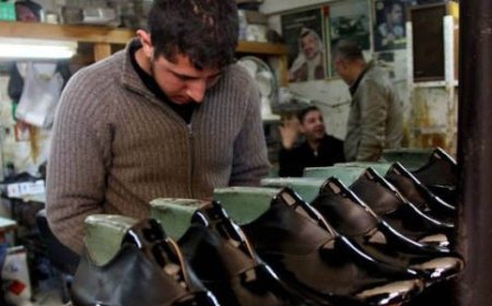 الخليل تصدّر أول شحنة أحذية فلسطينية إلى "أمازون" الأمريكية