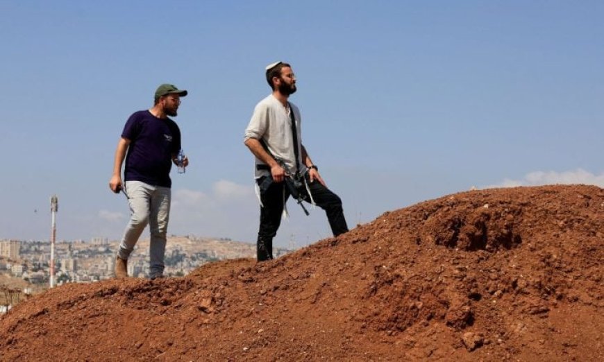 مستوطنون يهاجمون ممتلكات فلسطينية ويعتدون على مصادر المياه في الضفة
