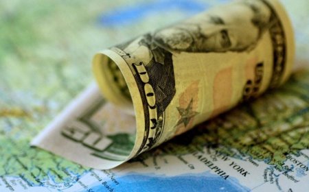 توتر الذكاء الاصطناعي يضغط على الدولار