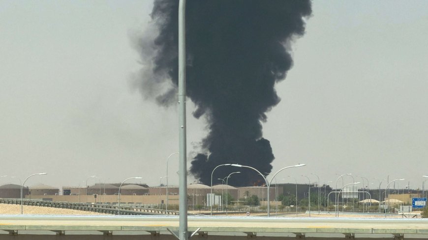 السعودية: 12 وفاة و309 إصابات جراء استهداف مطار الملك خالد الدولي بالرياض